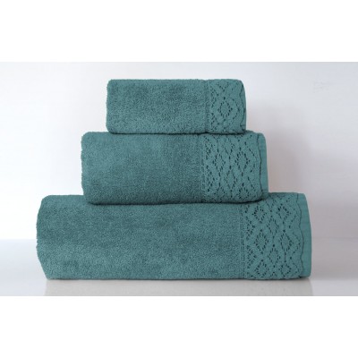 Ręcznik 50x90 szmaragdowy koronka CALMA - 1