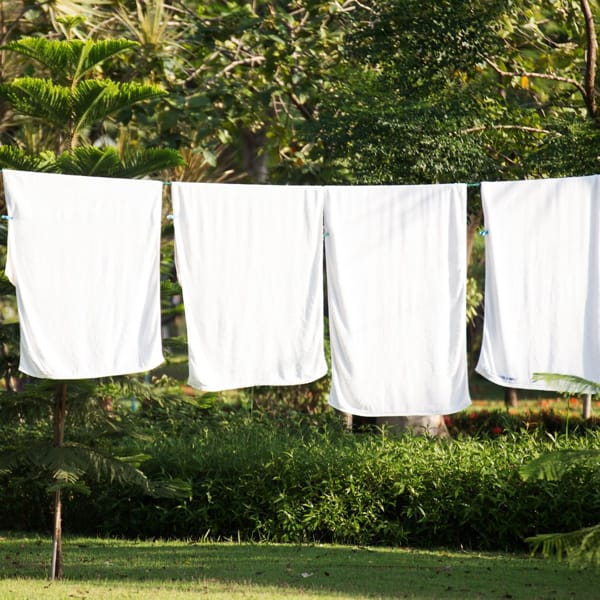 suszenie ręczników na zewnątrz suszenie ręczników na zewnątrz