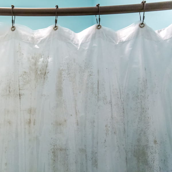 zabrudzone tkaniny zasłonowe zabrudzone tkaniny zasłonowe